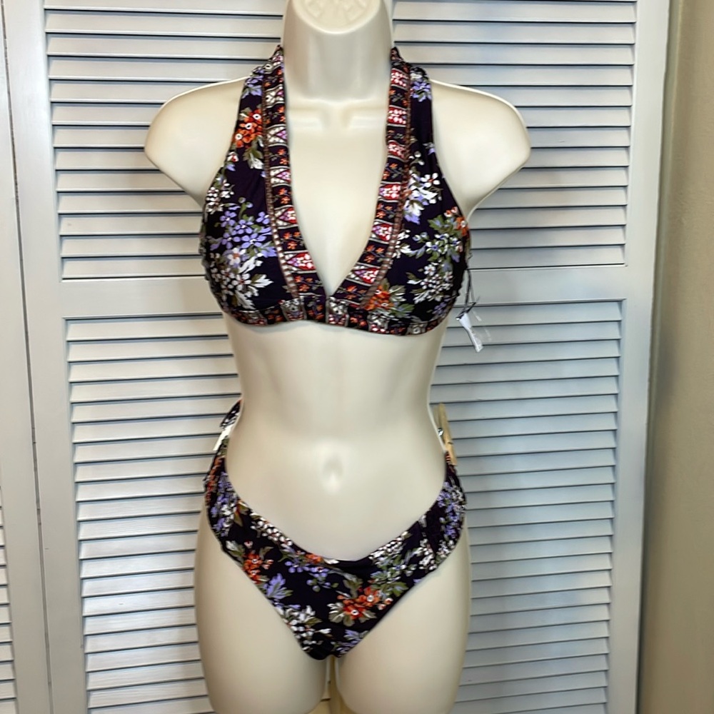 NWOT Becca Floral Print Bikini - Sz M